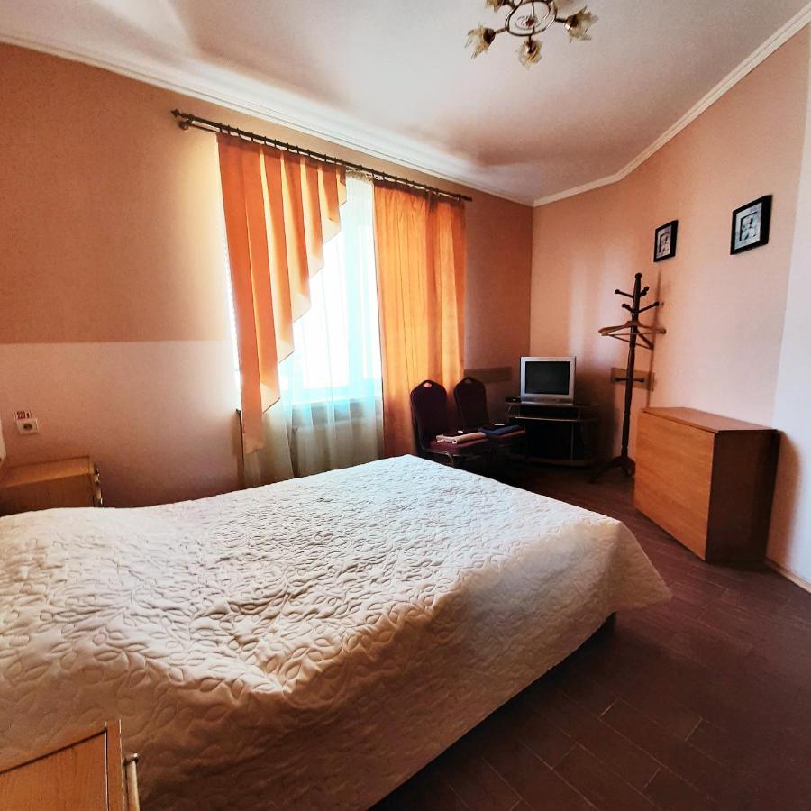 Motel Seven Stars Sumy Esterno foto